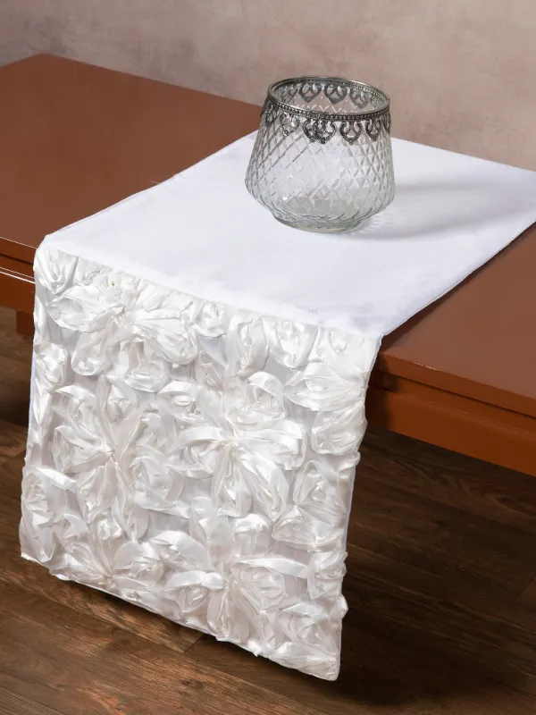 Σατέν τραβέρσα (35cm x 170cm) 1048 λευκή