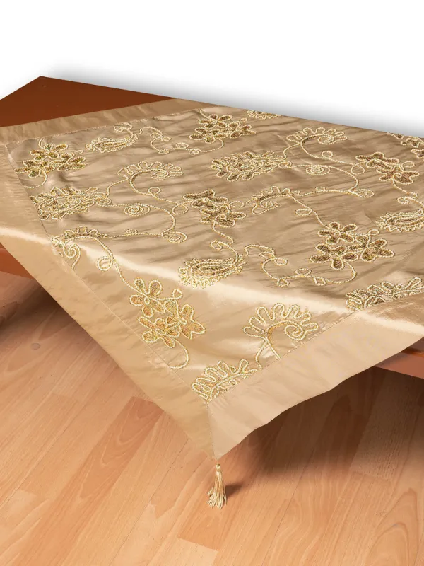 Σατέν τραπεζοκαρέ 7710 (135cm x 135cm) χρυσό